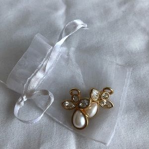 Gold earrings with pearls & angels